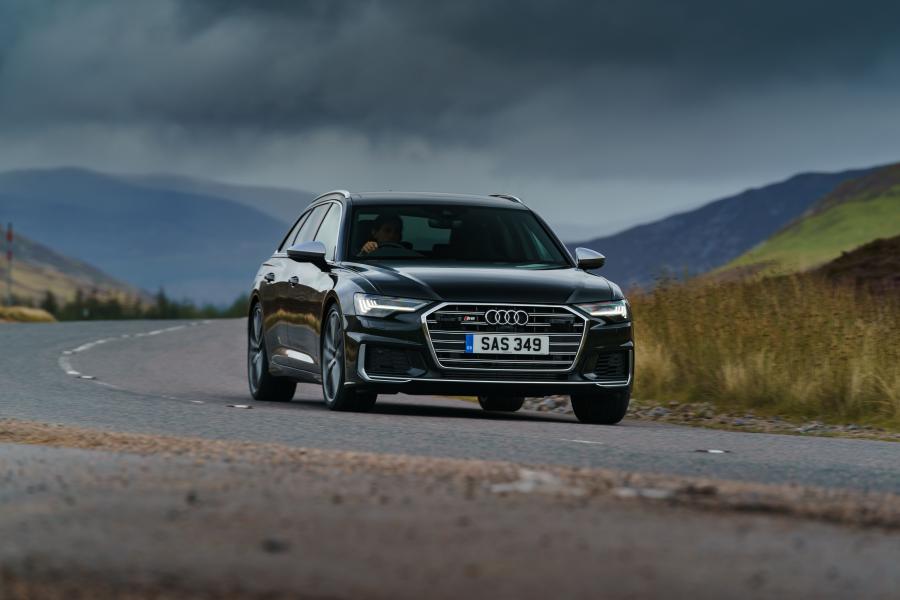  Audi S6 Avant TDI (C8) 2019 года  (UK) (фото 3 из 42)